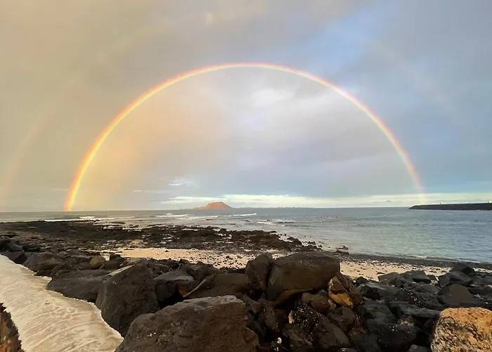 Front Line Port Haven דירה *