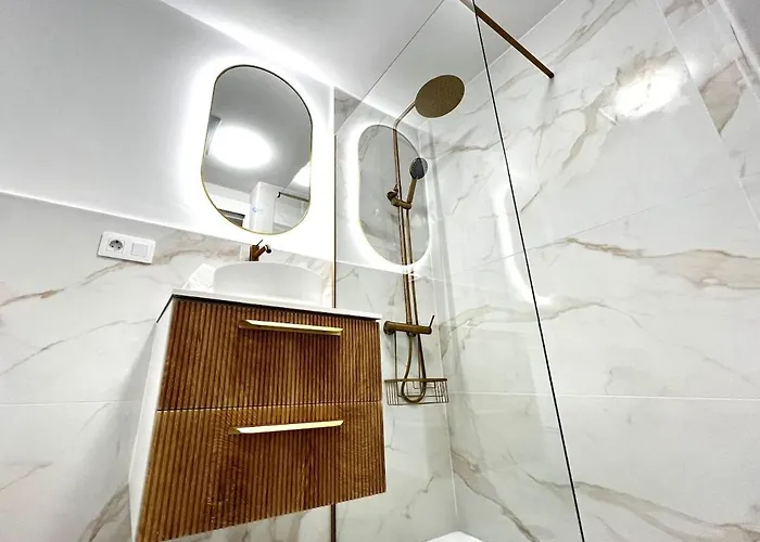 דירה Front Line Port Haven קורלחו