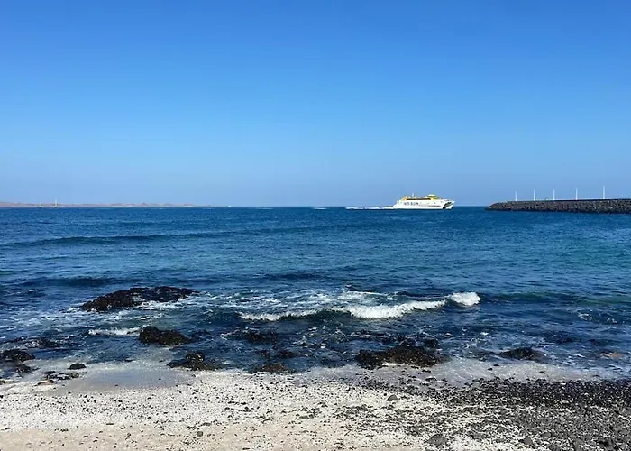 Front Line Port Haven アパート