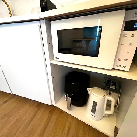 Front Line Port Haven Апартаменты *