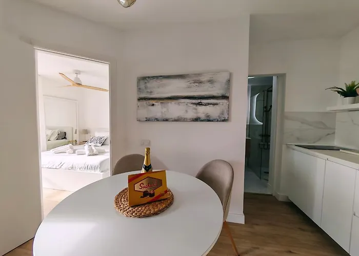 Apartament Front Line Port Haven